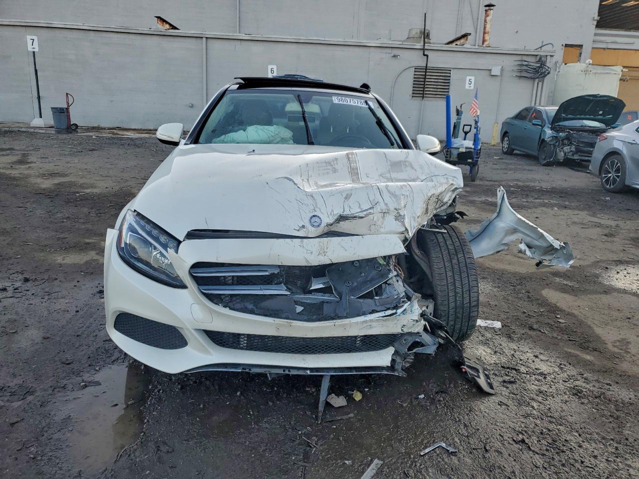 2015 MERCEDES-BENZ C-CLASS