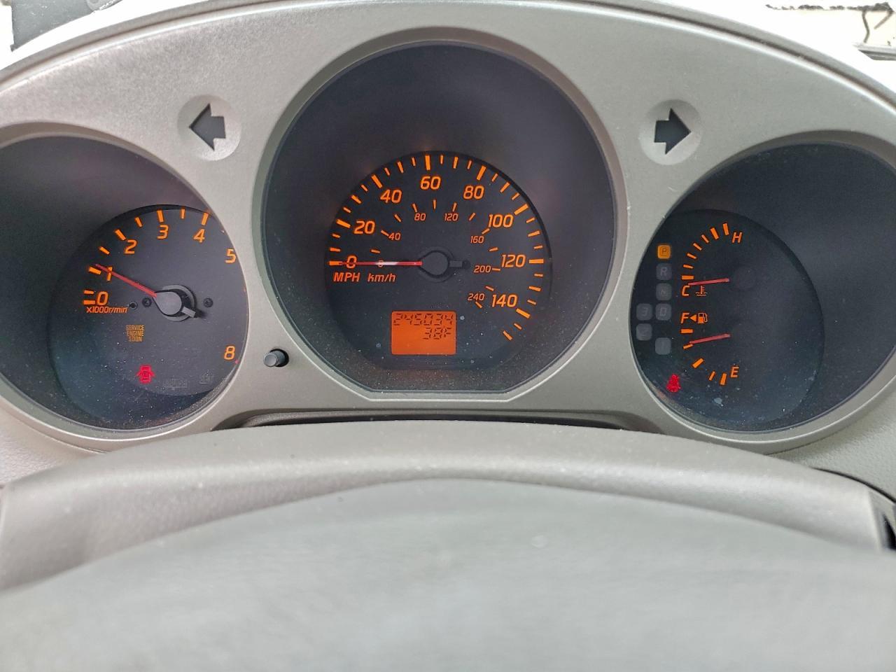 2002 NISSAN ALTIMA