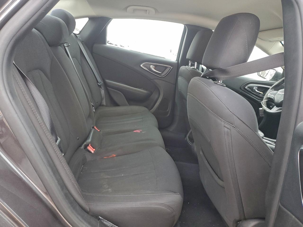 2016 CHRYSLER 200