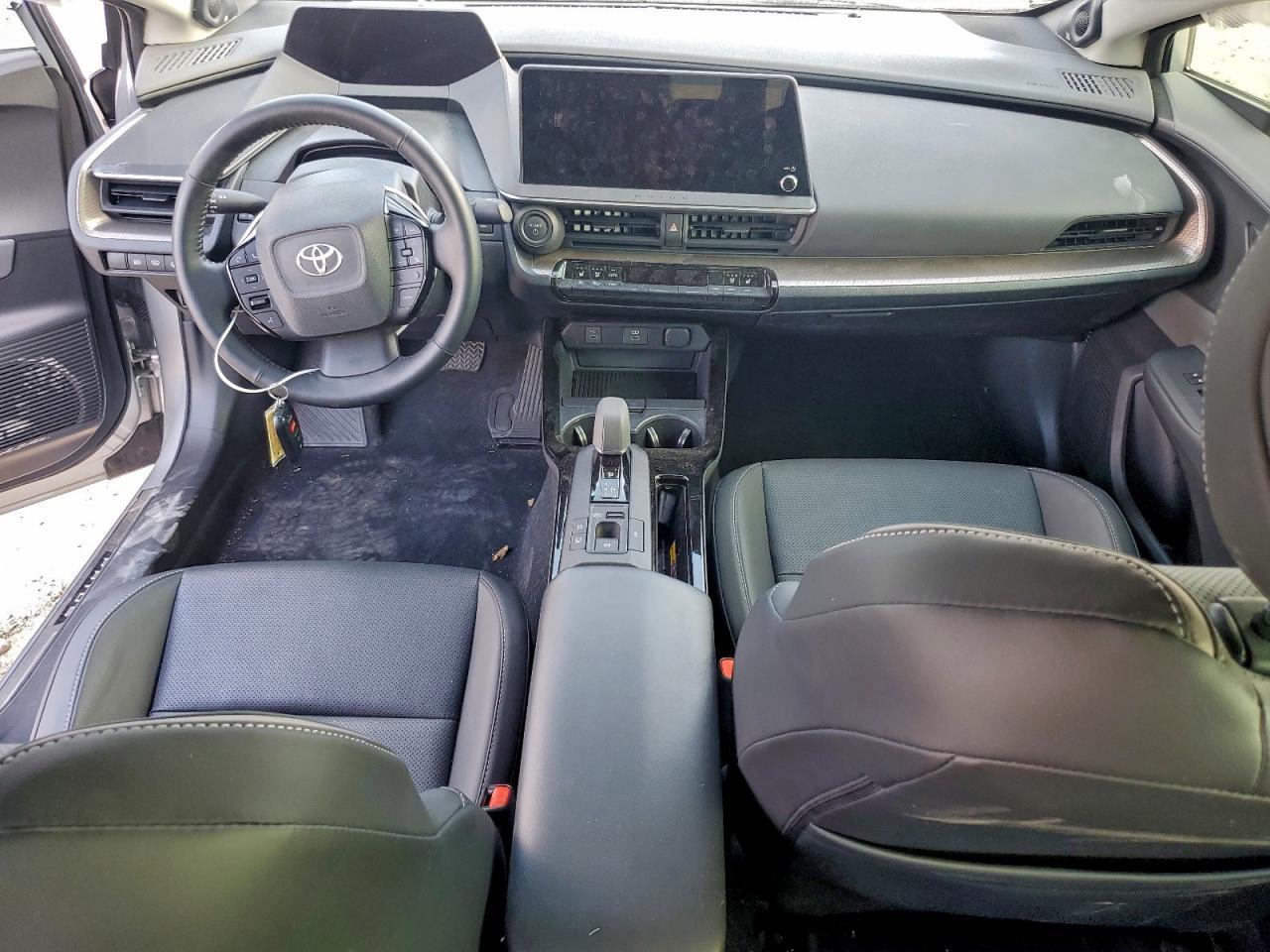 2024 TOYOTA PRIUS