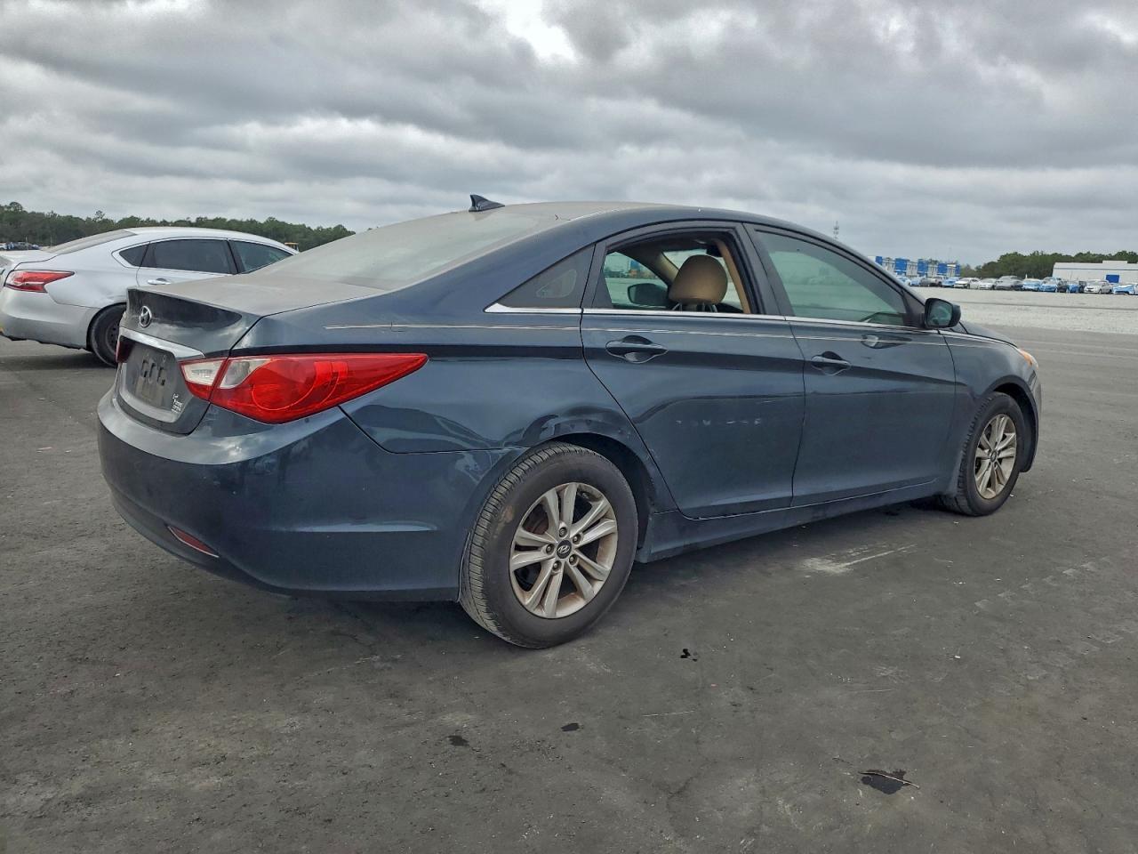2013 HYUNDAI SONATA
