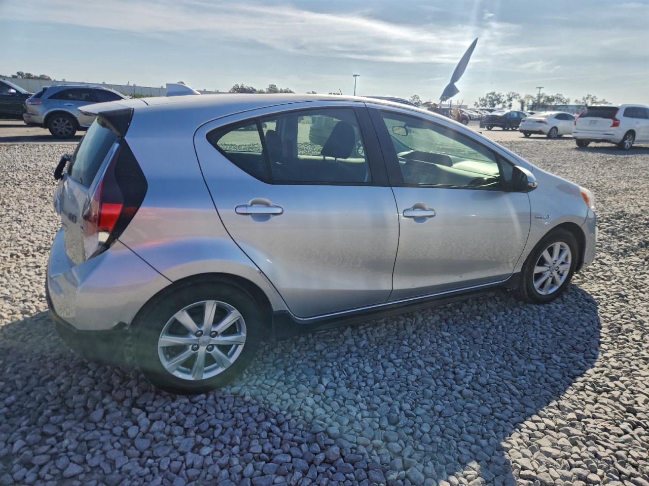 2017 TOYOTA Prius c