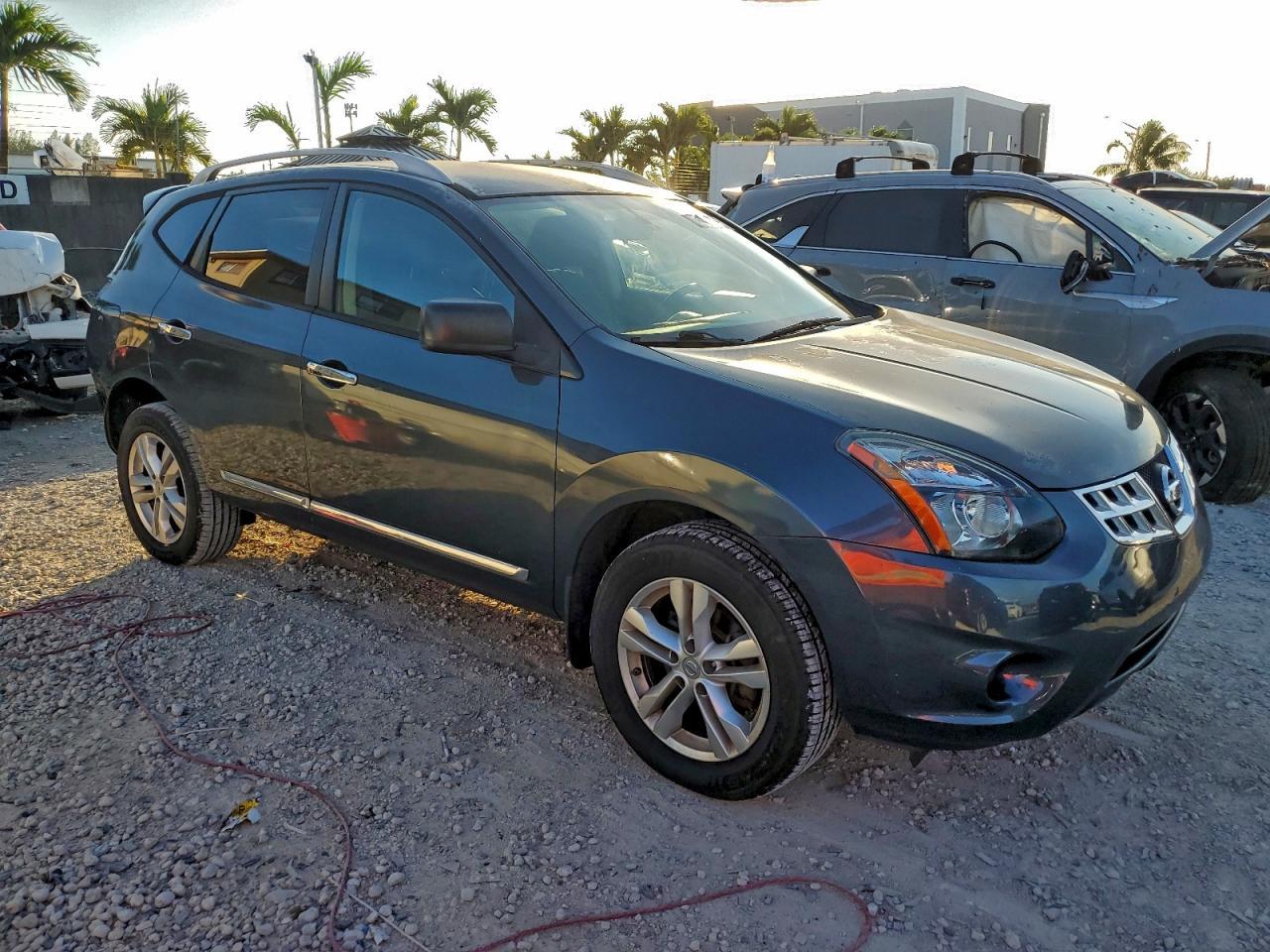 2015 NISSAN ROGUE