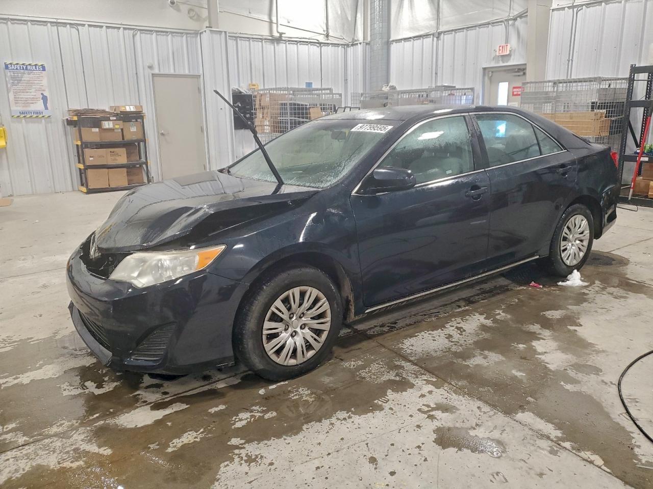 2013 TOYOTA CAMRY
