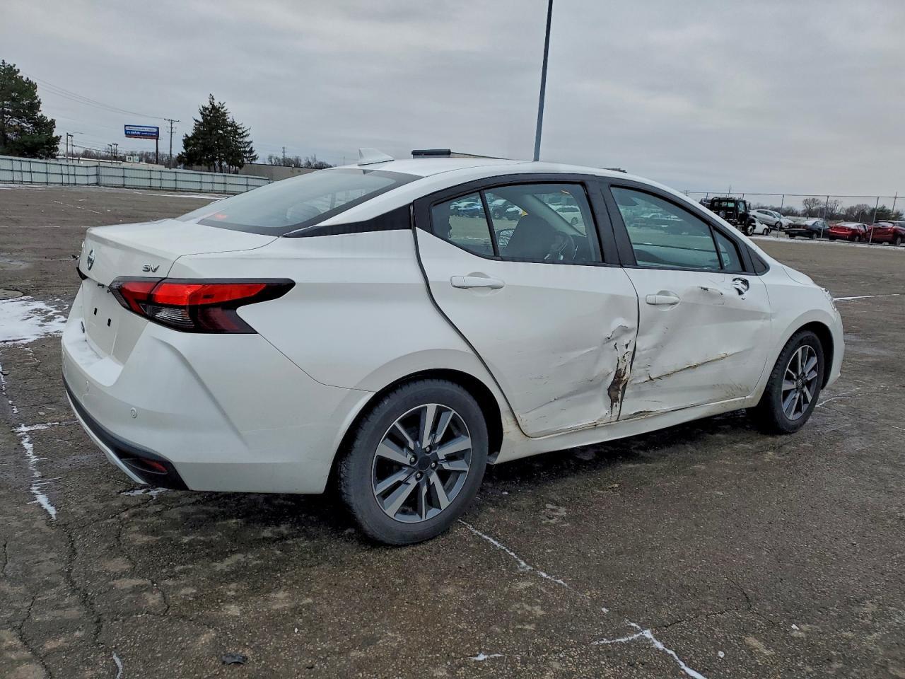 2021 NISSAN VERSA