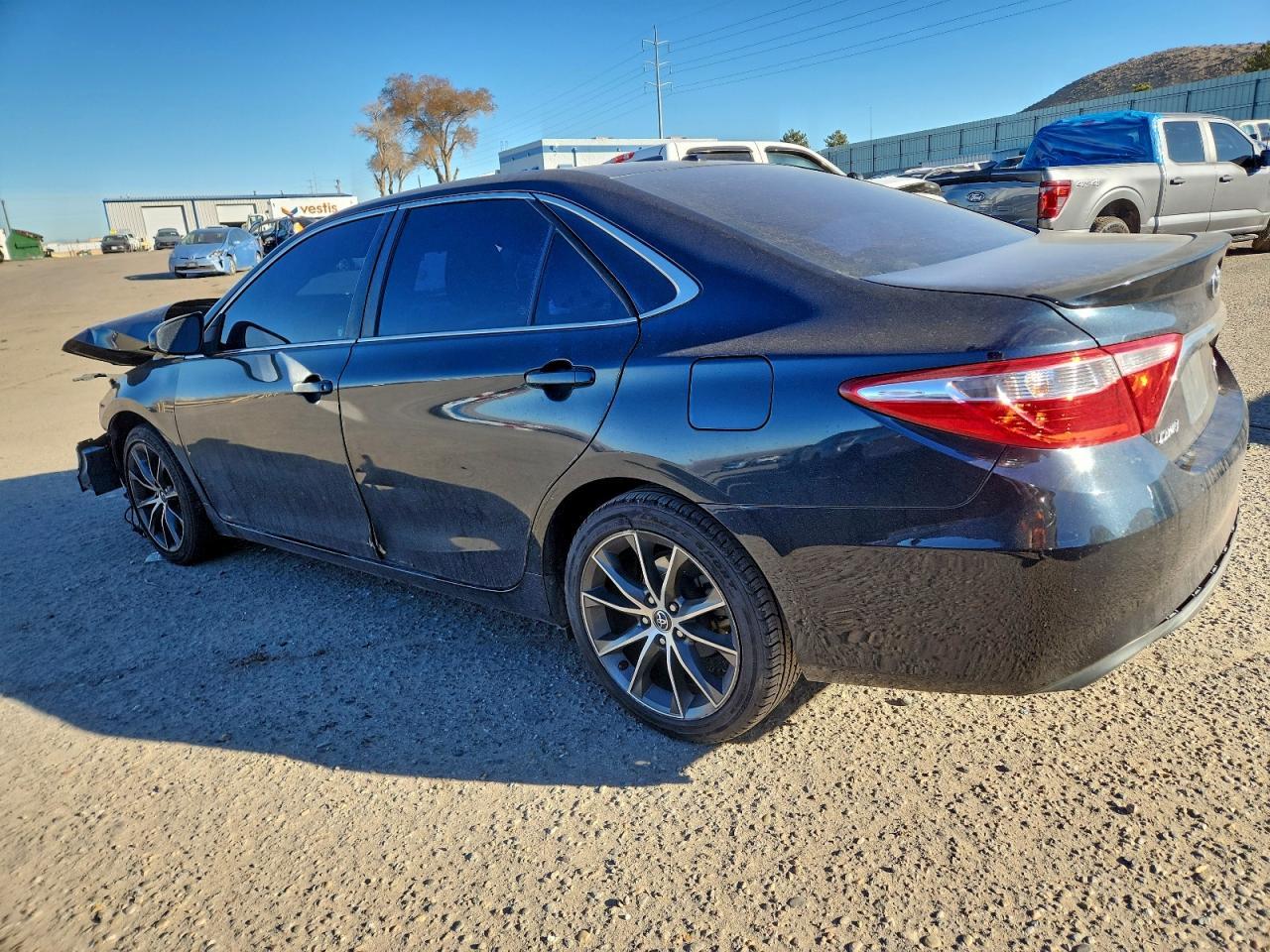 2015 TOYOTA CAMRY