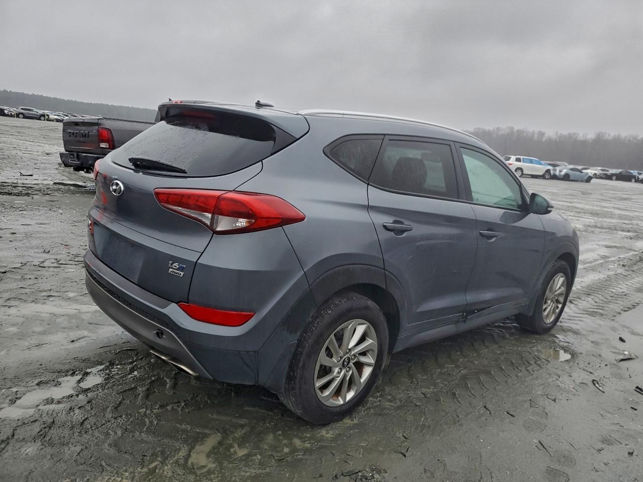2016 HYUNDAI TUCSON