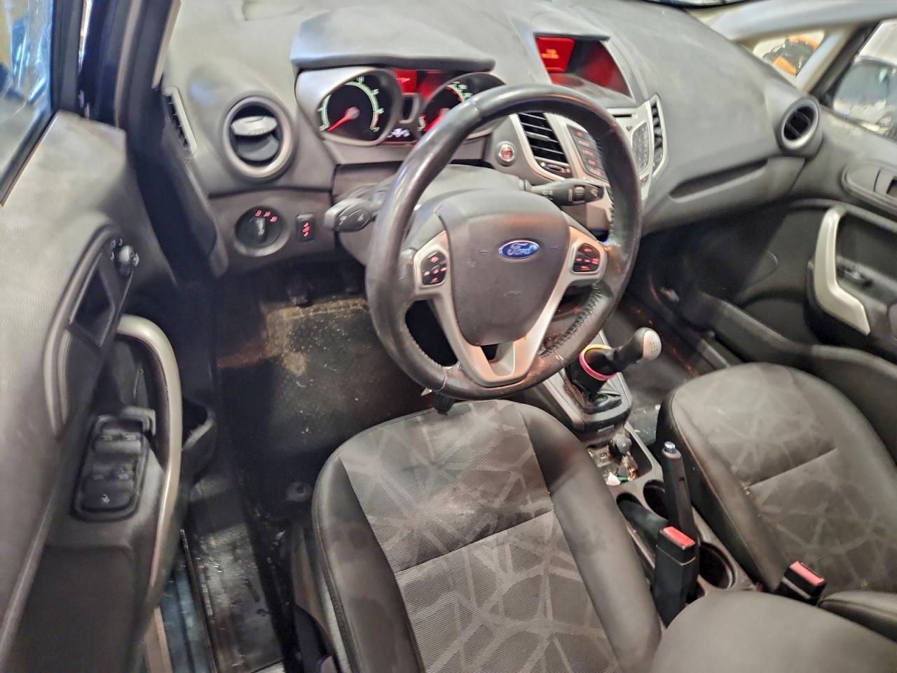 2011 FORD Fiesta