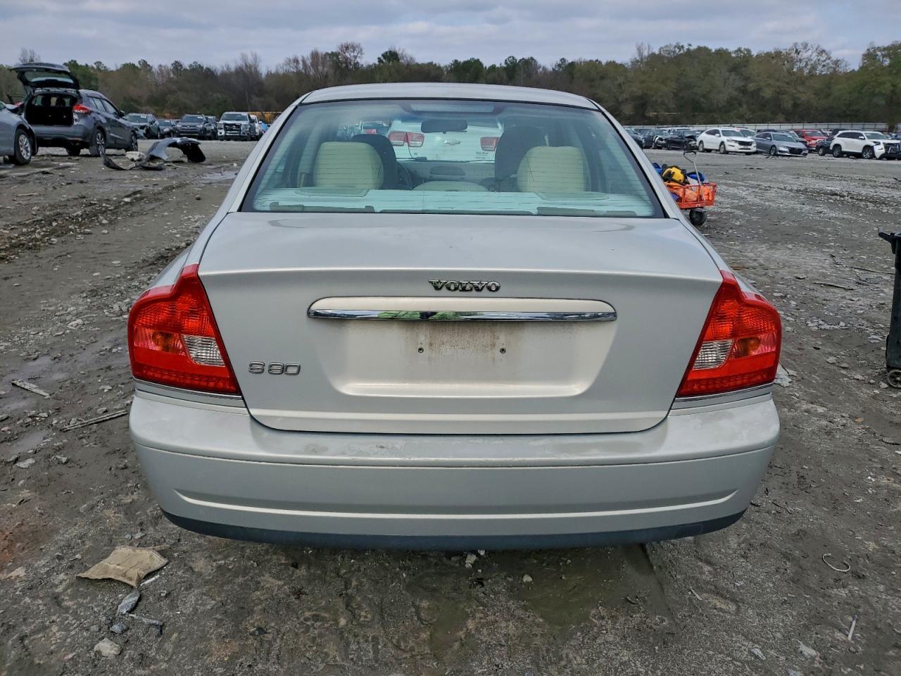 2004 VOLVO S80