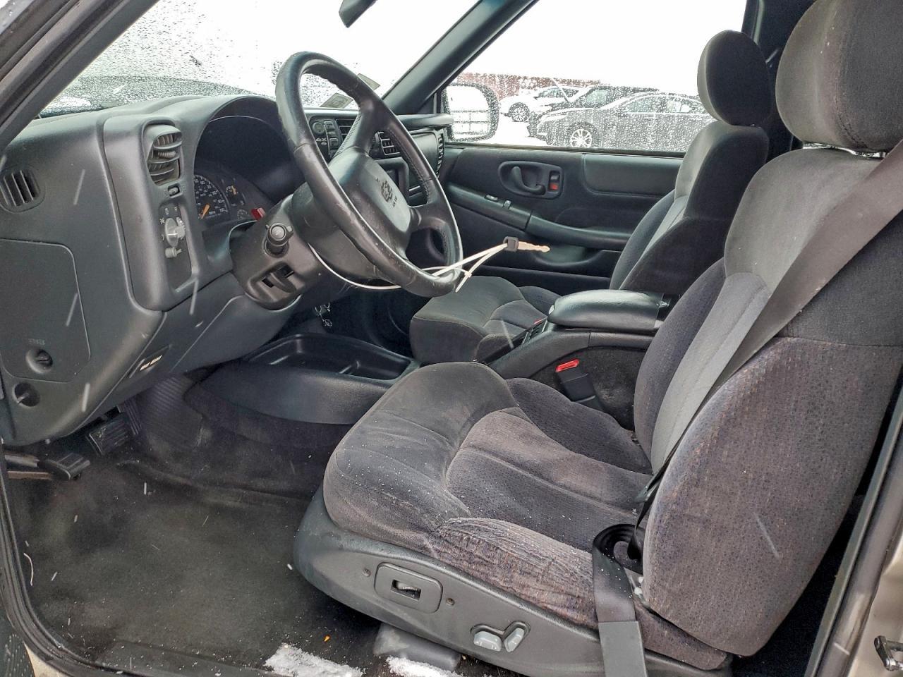2001 CHEVROLET BLAZER