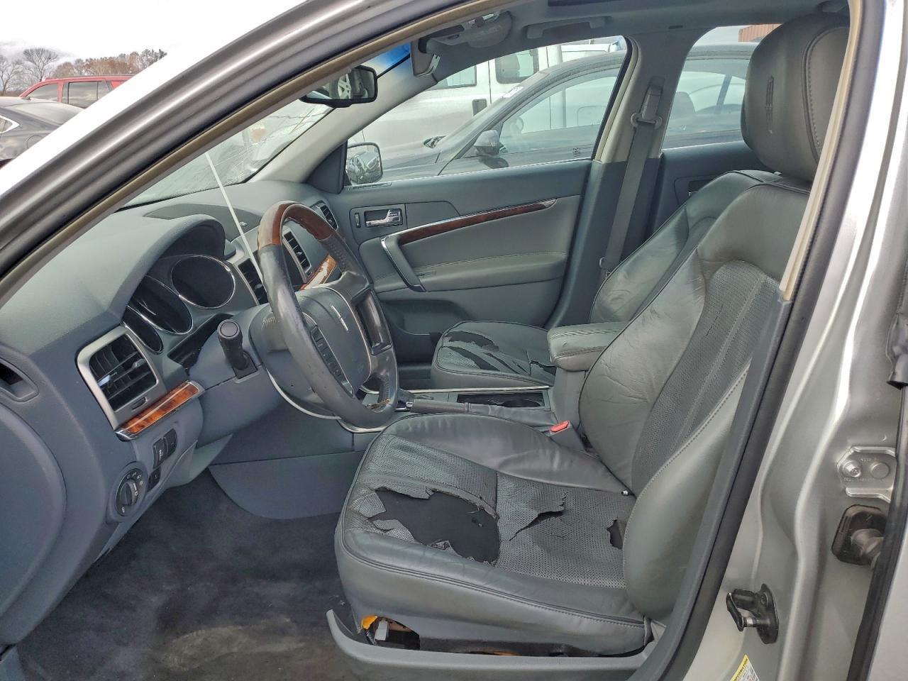 2010 LINCOLN MKZ