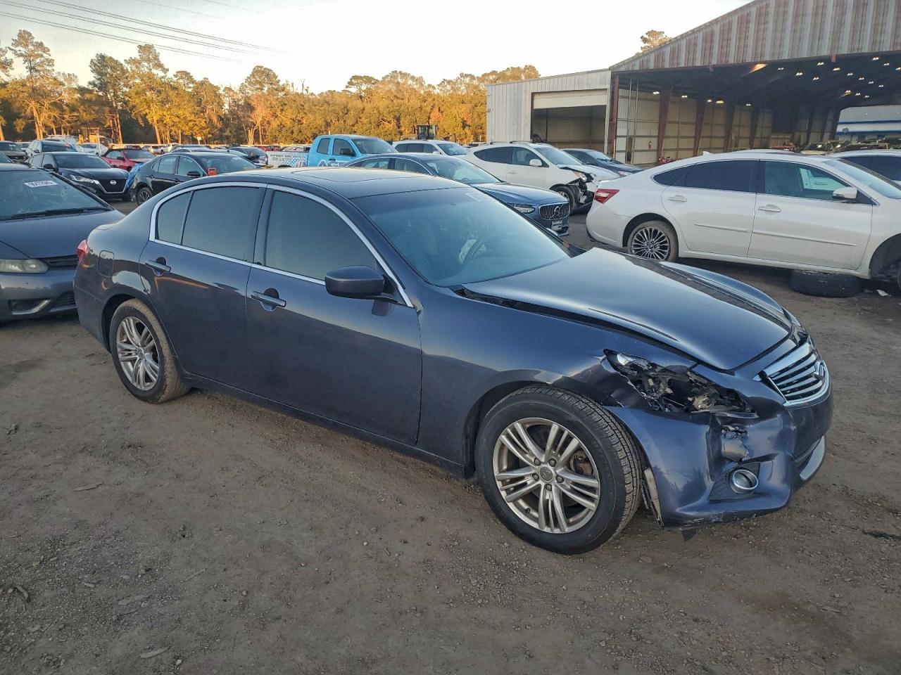 2012 INFINITI G37