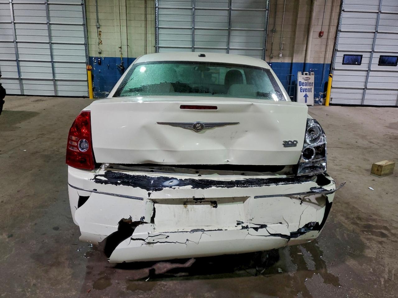 2010 CHRYSLER 300