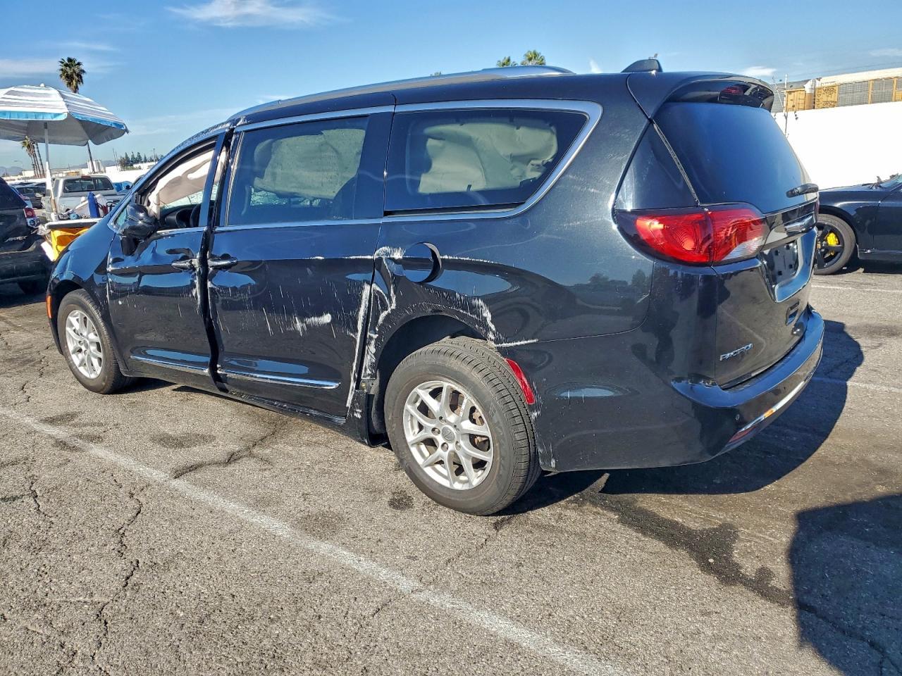 2020 CHRYSLER Pacifica