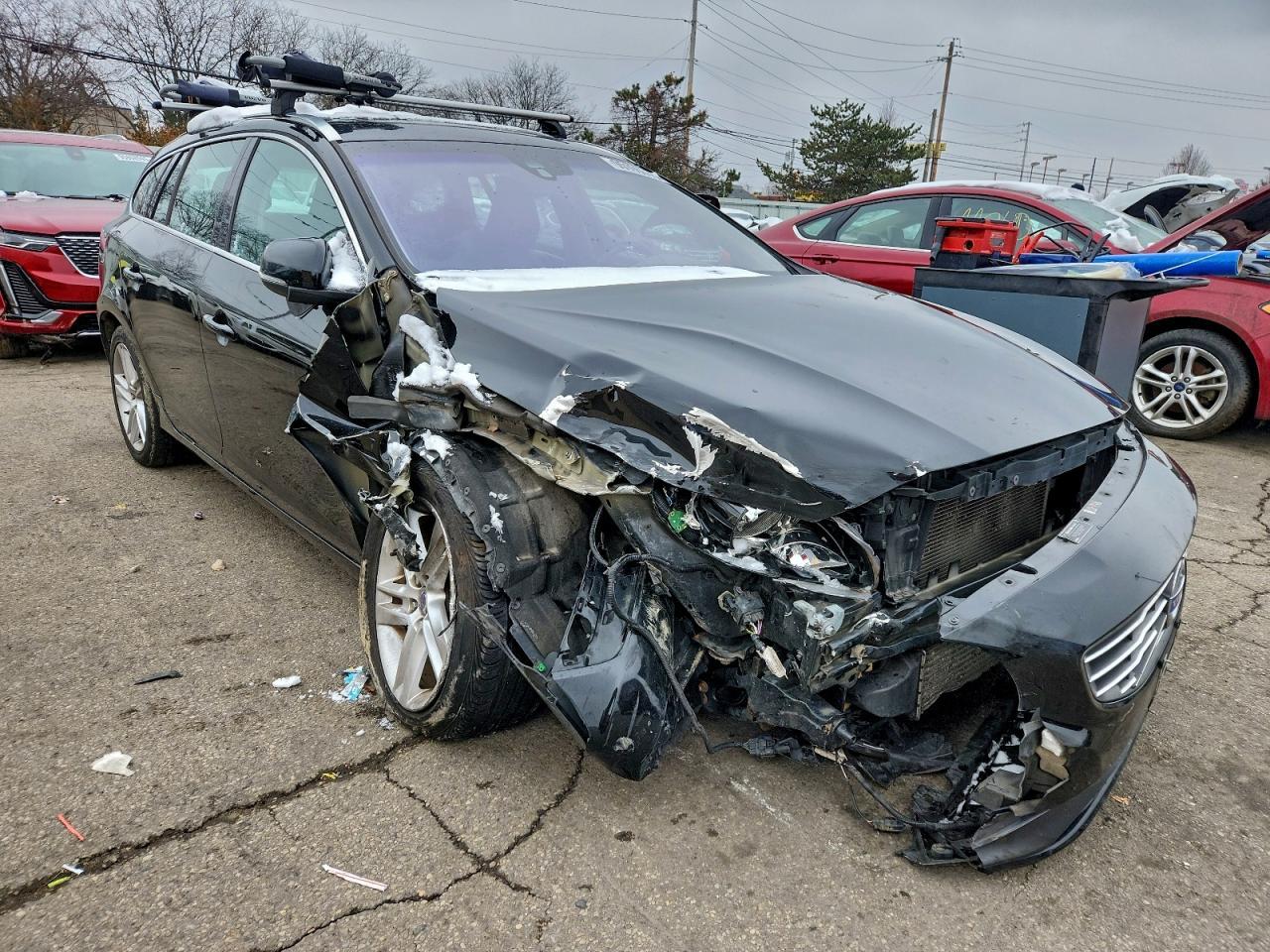 2015 VOLVO V60