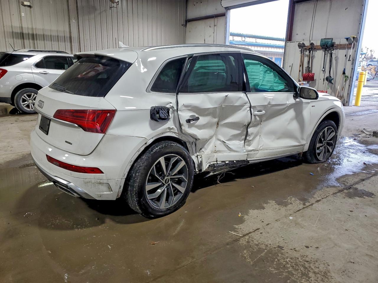 2022 AUDI Q5
