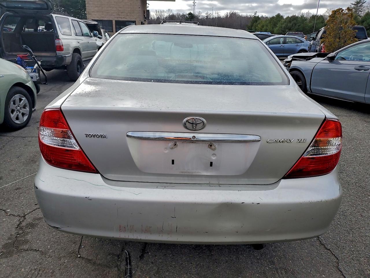 2004 TOYOTA CAMRY