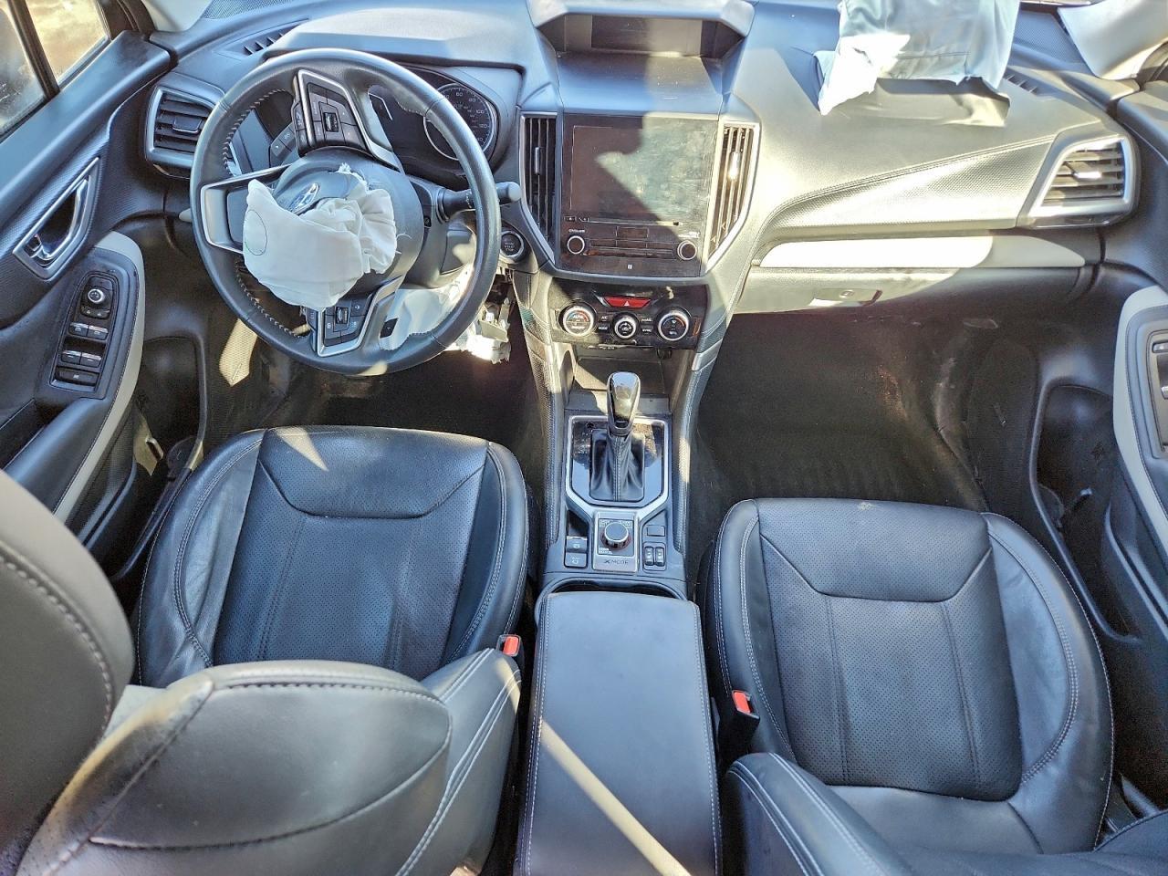 2022 SUBARU FORESTER