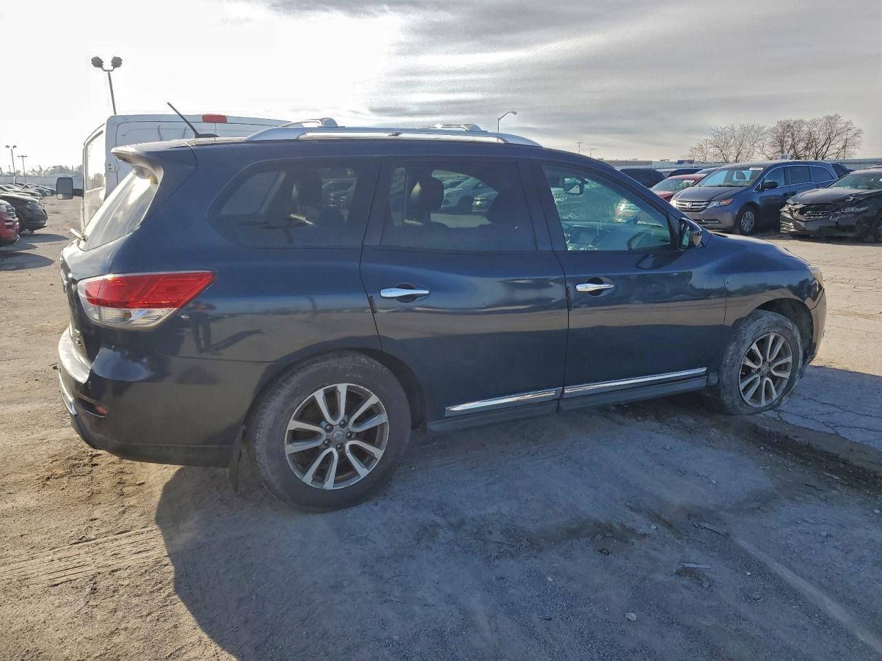 2013 NISSAN PATHFINDER