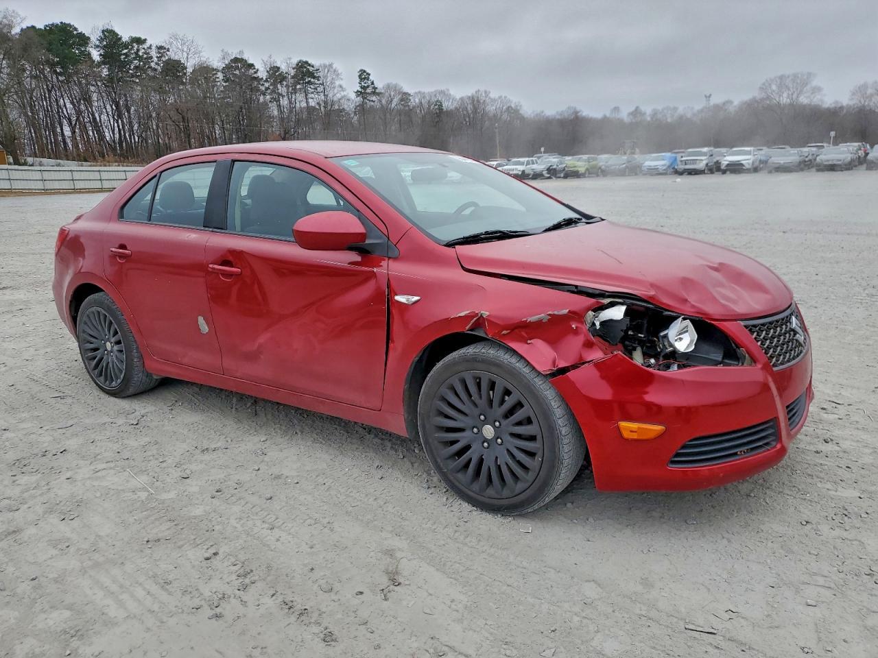 2012 SUZUKI Kizashi
