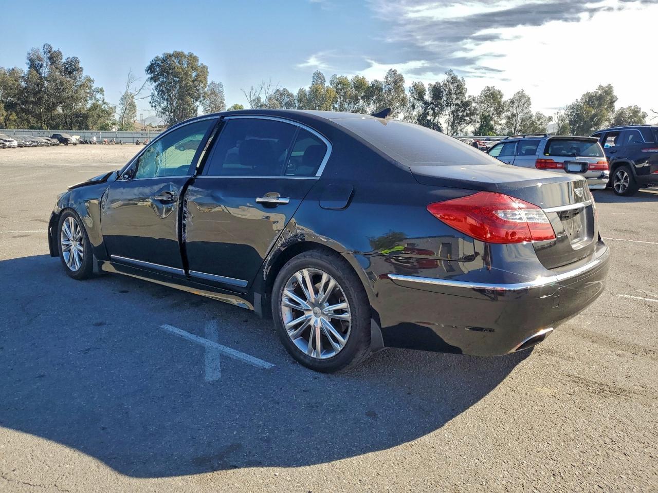 2012 HYUNDAI GENESIS