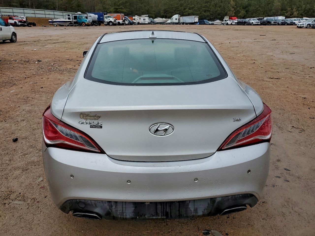 2013 HYUNDAI GENESIS