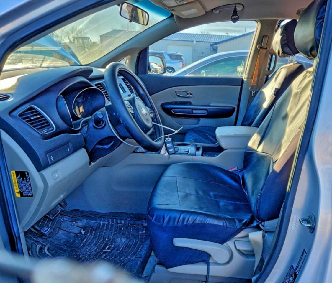 2016 KIA SEDONA
