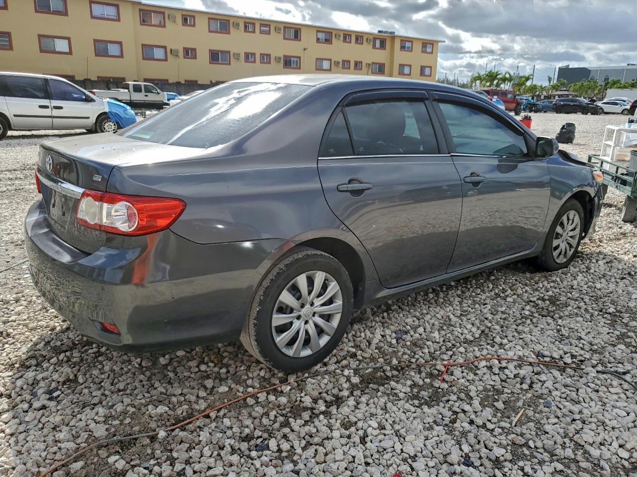 2013 TOYOTA COROLLA