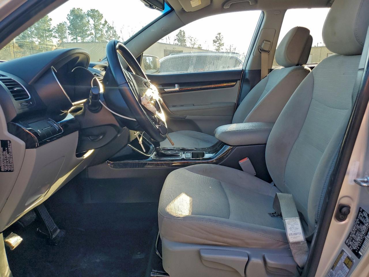 2014 KIA SORENTO