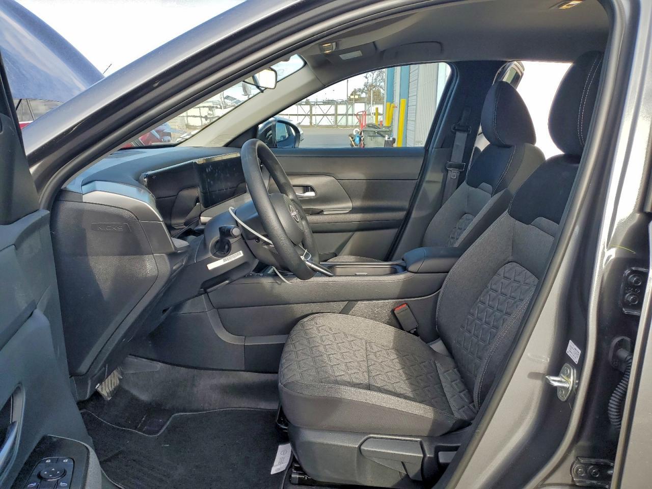 2026 NISSAN KICKS