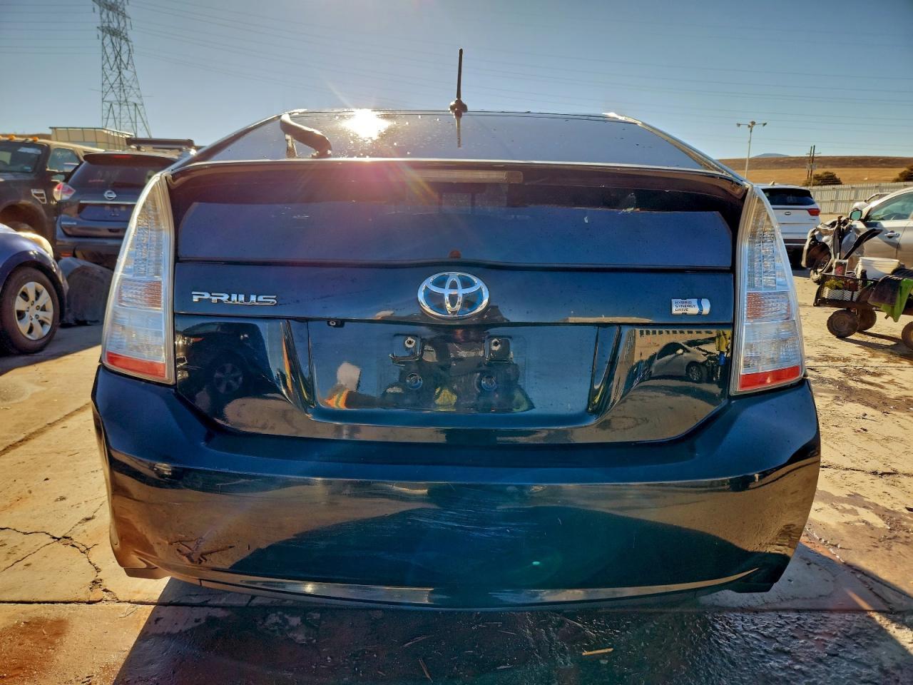 2011 TOYOTA PRIUS