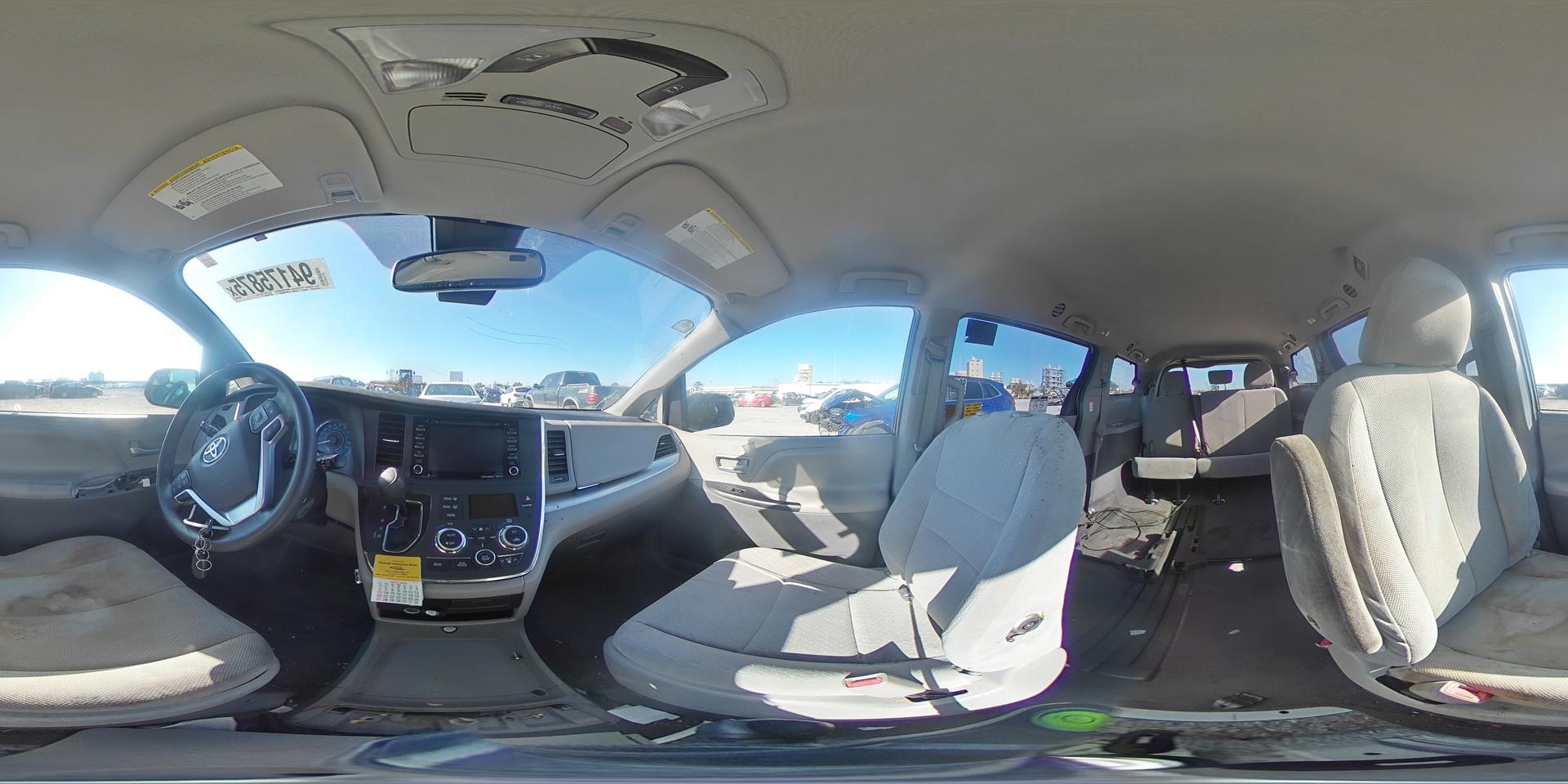 2018 TOYOTA SIENNA