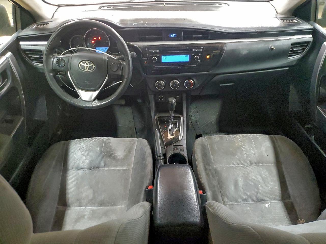 2015 TOYOTA COROLLA
