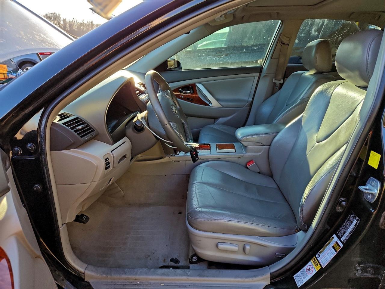 2011 TOYOTA CAMRY