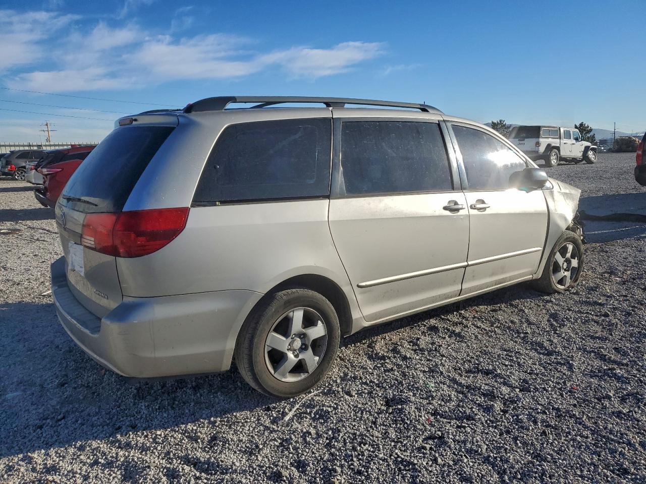 2005 TOYOTA SIENNA
