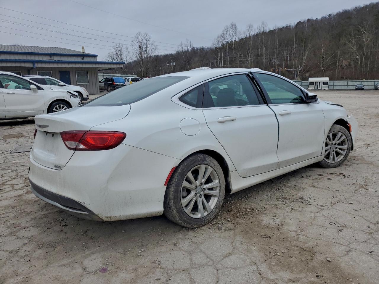 2016 CHRYSLER 200
