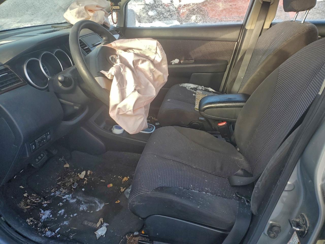 2012 NISSAN VERSA