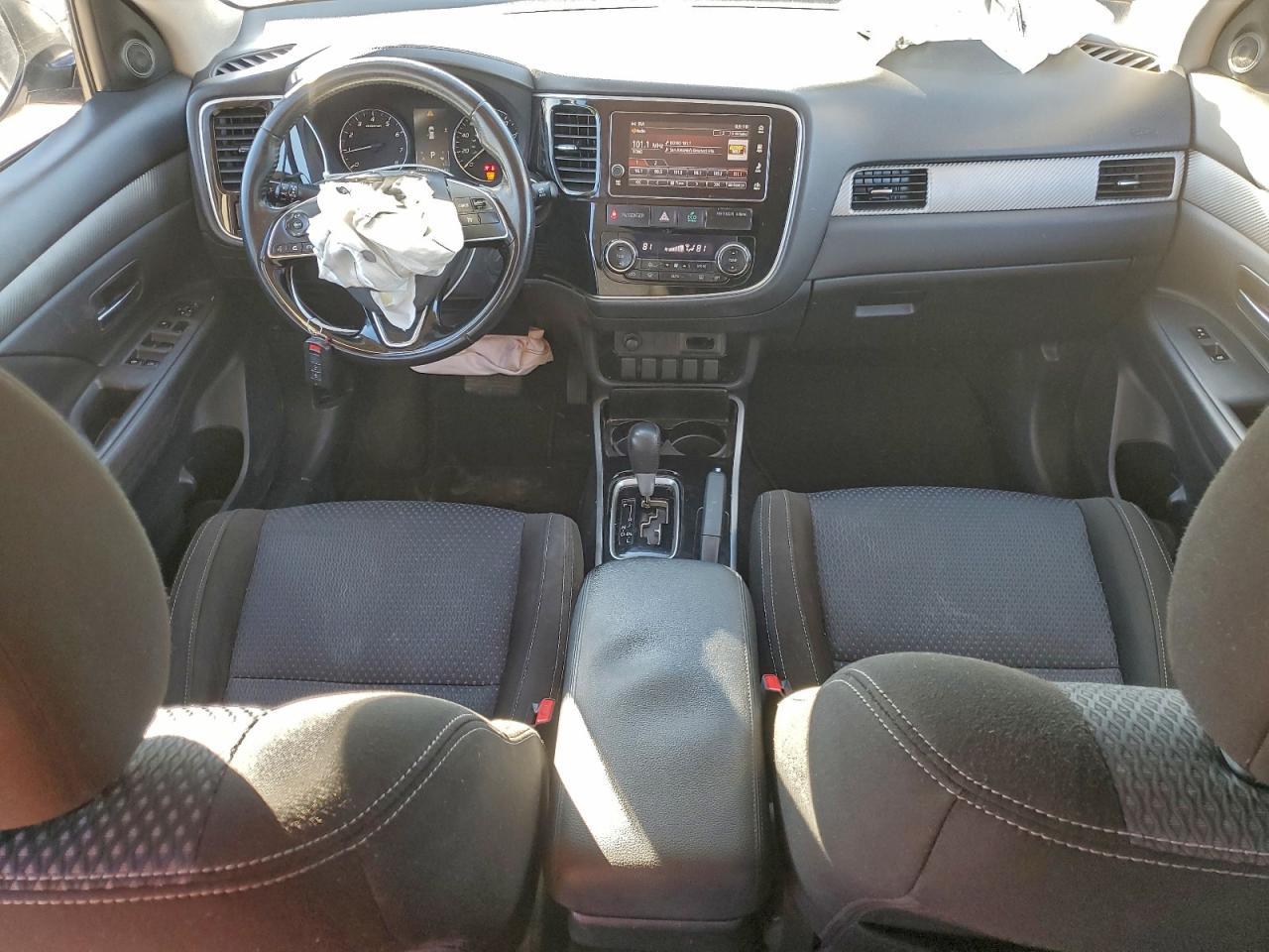 2017 MITSUBISHI outlander