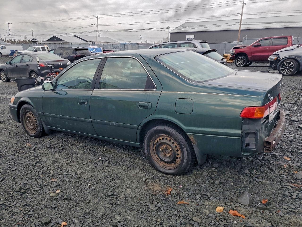 2000 TOYOTA CAMRY