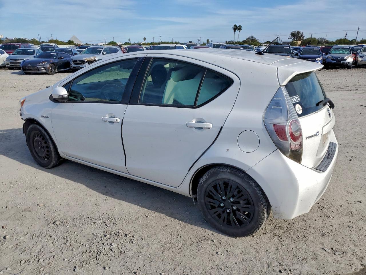 2013 TOYOTA Prius c