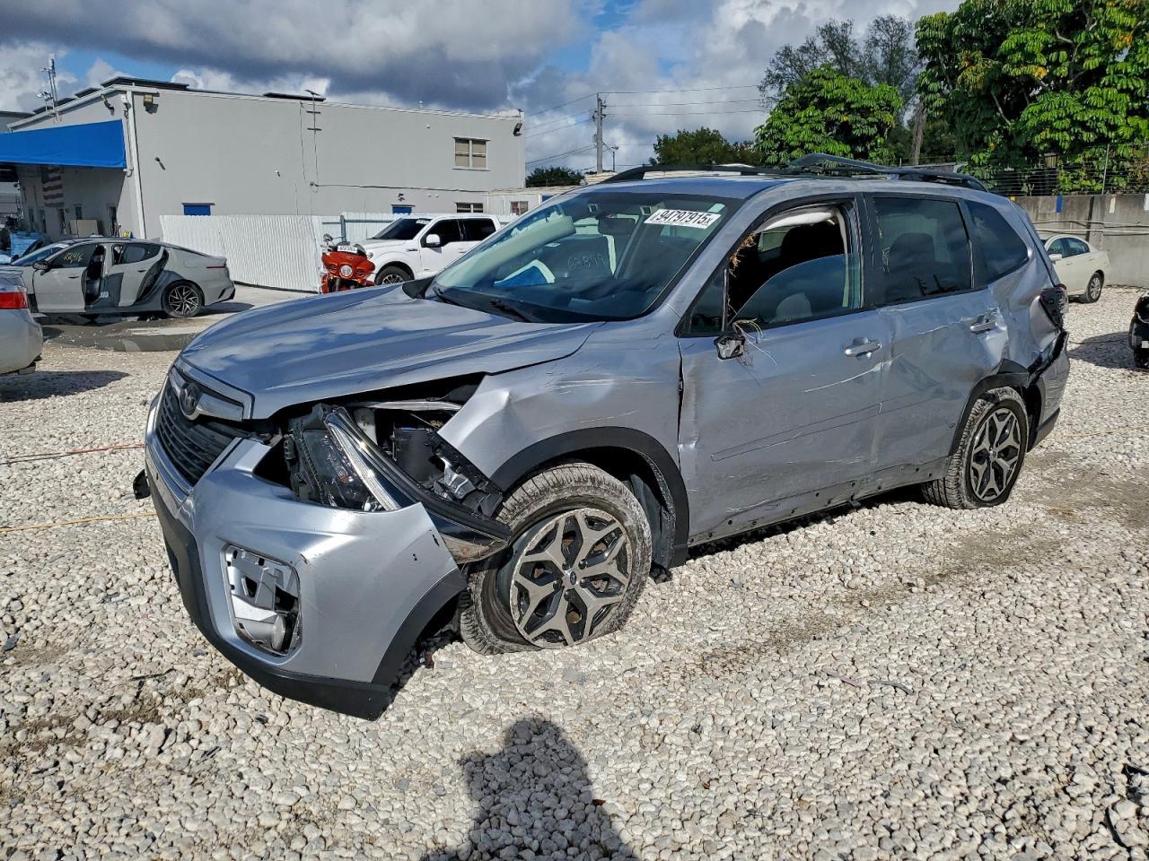 2021 SUBARU FORESTER