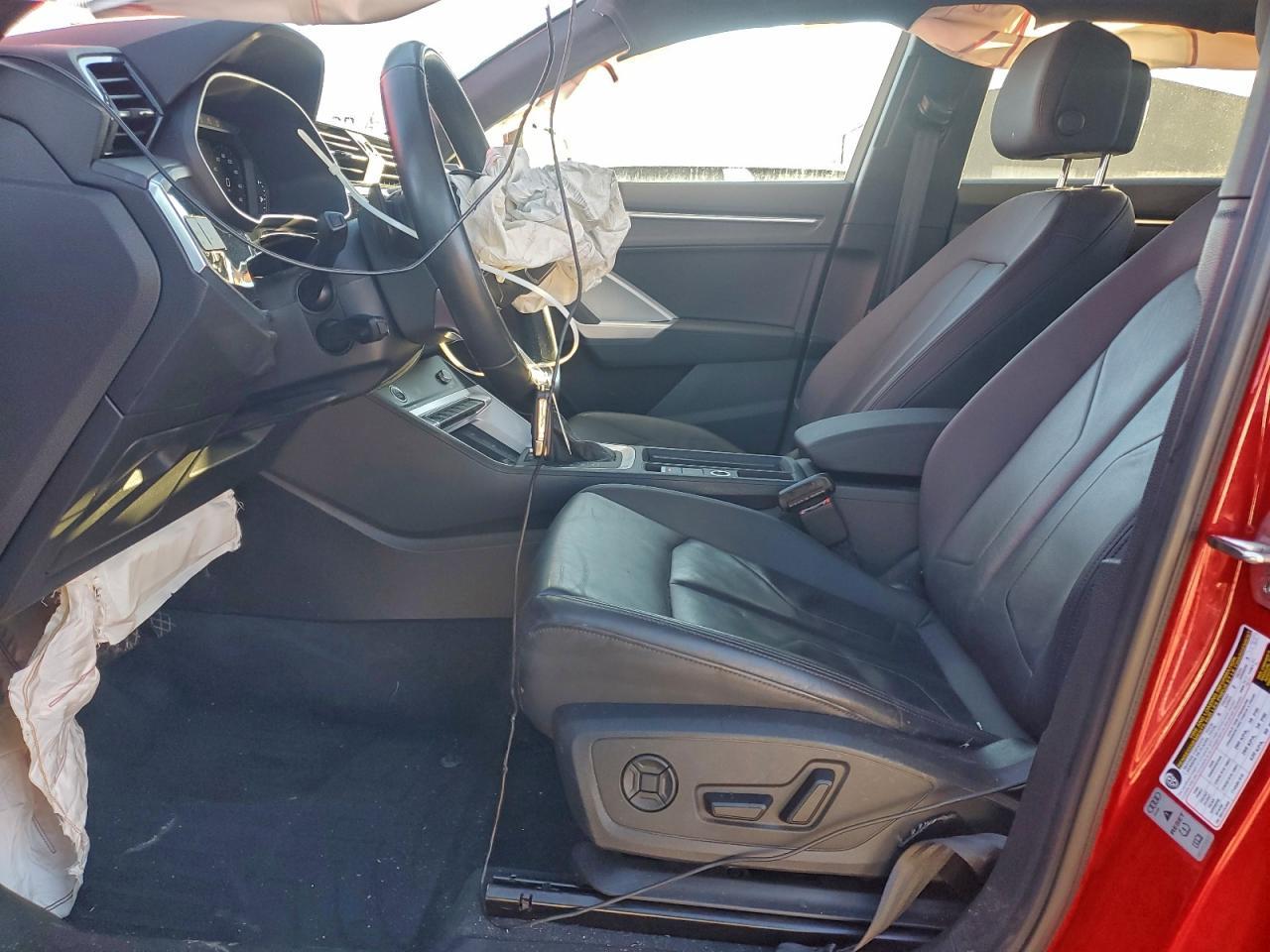 2024 AUDI Q3