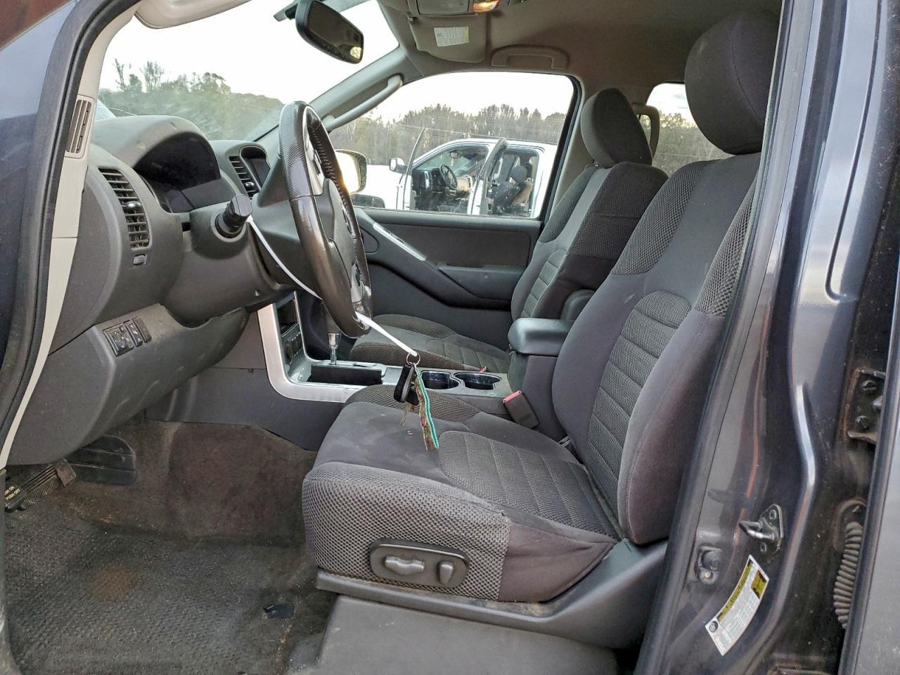 2012 NISSAN PATHFINDER