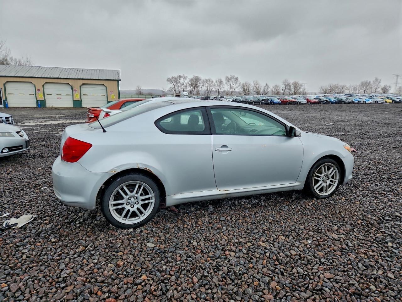 2005 TOYOTA SCION