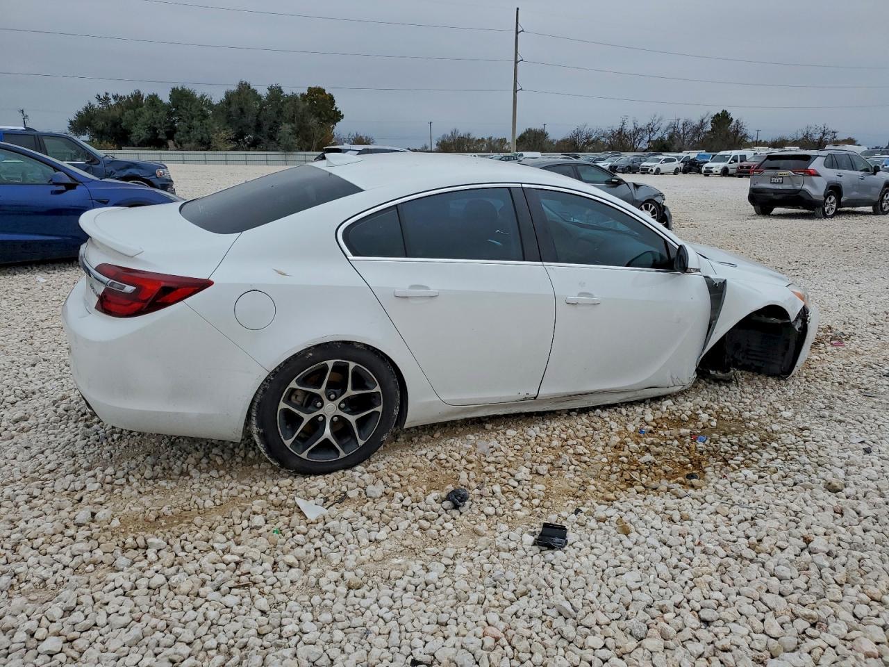 2017 BUICK Regal