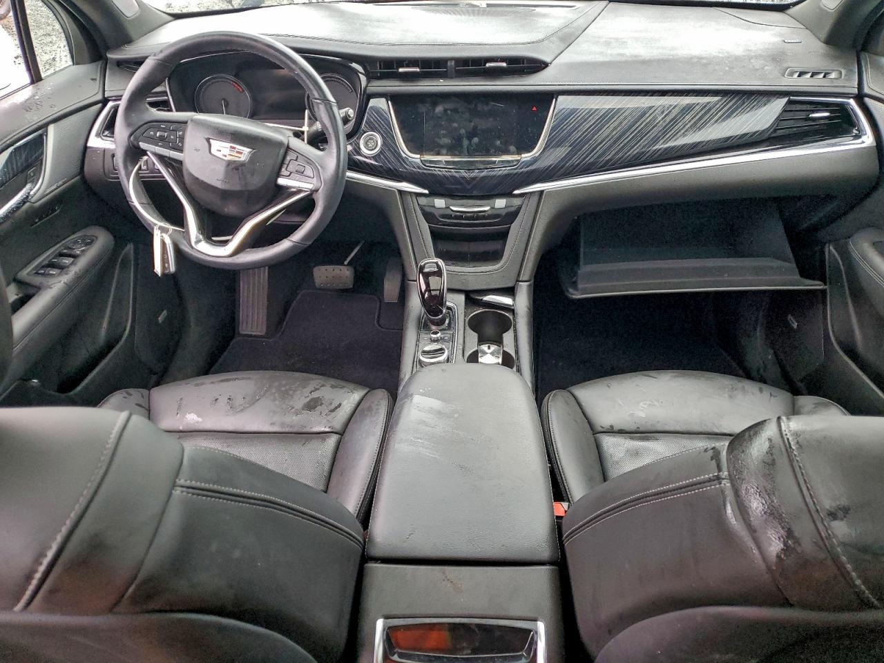 2022 CADILLAC XT6