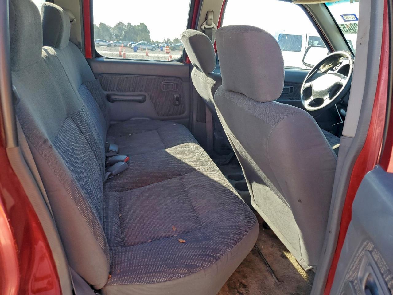 2000 NISSAN Frontier