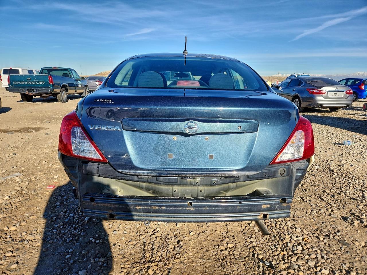 2015 NISSAN VERSA
