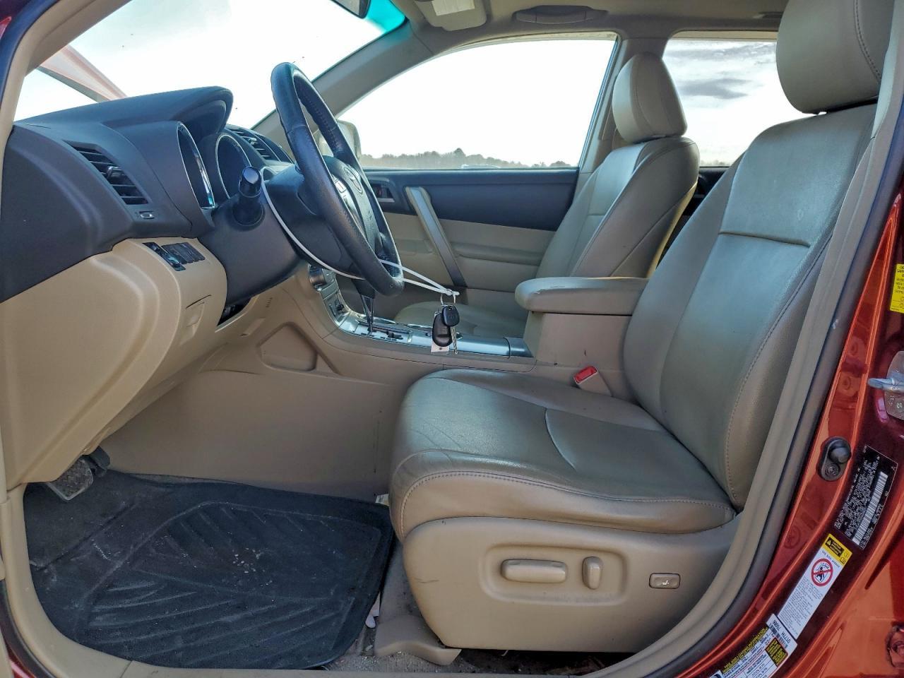 2010 TOYOTA HIGHLANDER