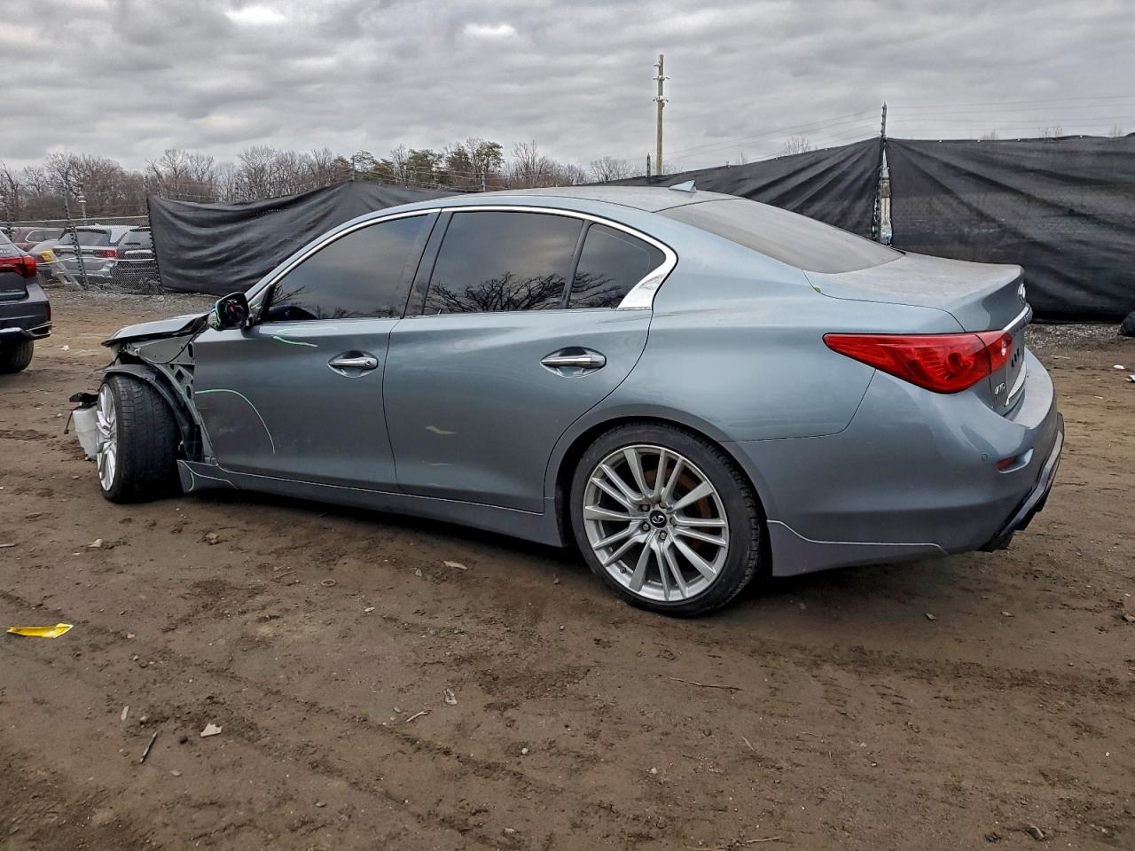 2015 INFINITI Q50